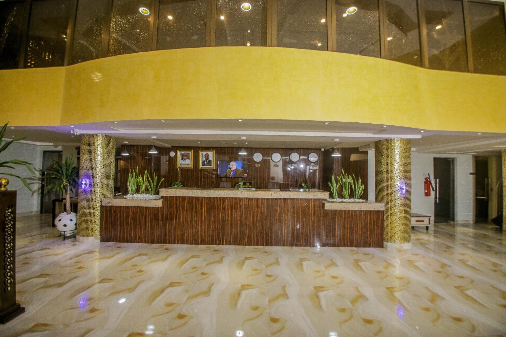 Perfecto La Villa Hotel And Suites Lagos Luaran gambar