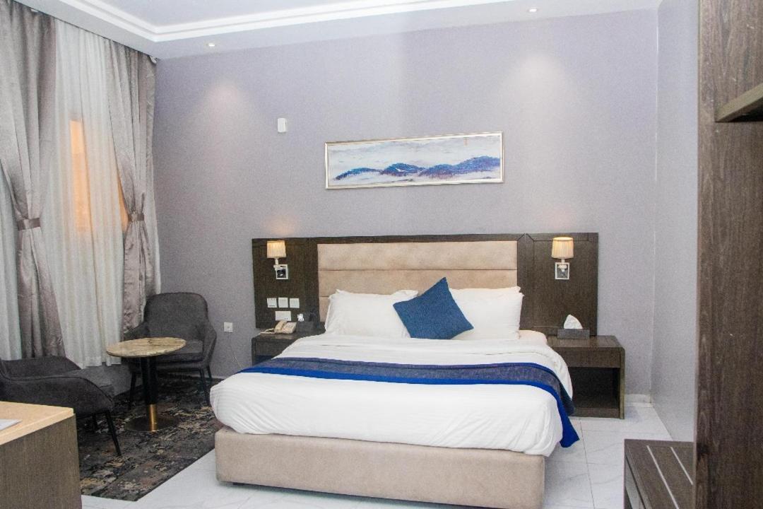 Perfecto La Villa Hotel And Suites Lagos Luaran gambar