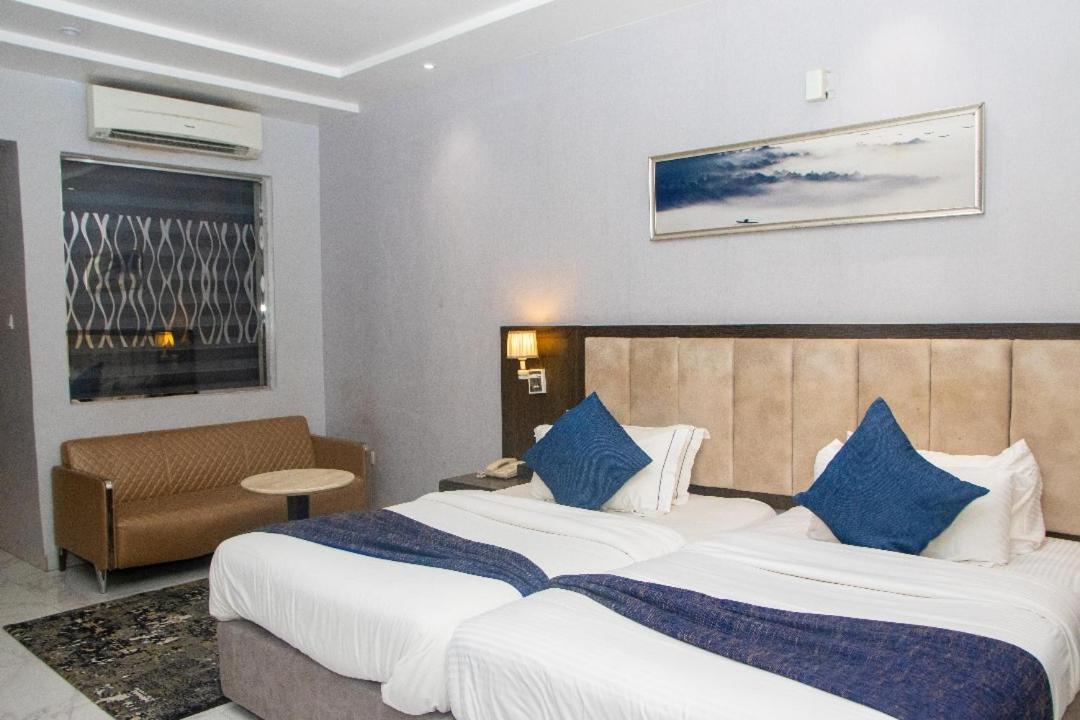 Perfecto La Villa Hotel And Suites Lagos Luaran gambar