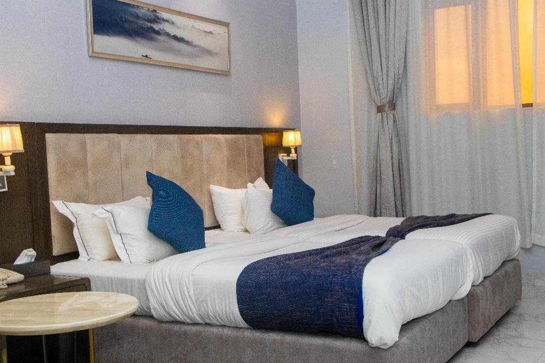 Perfecto La Villa Hotel And Suites Lagos Luaran gambar