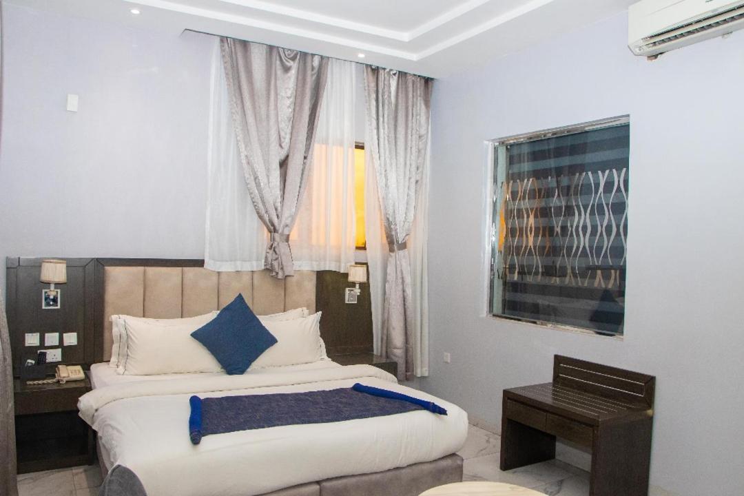 Perfecto La Villa Hotel And Suites Lagos Luaran gambar
