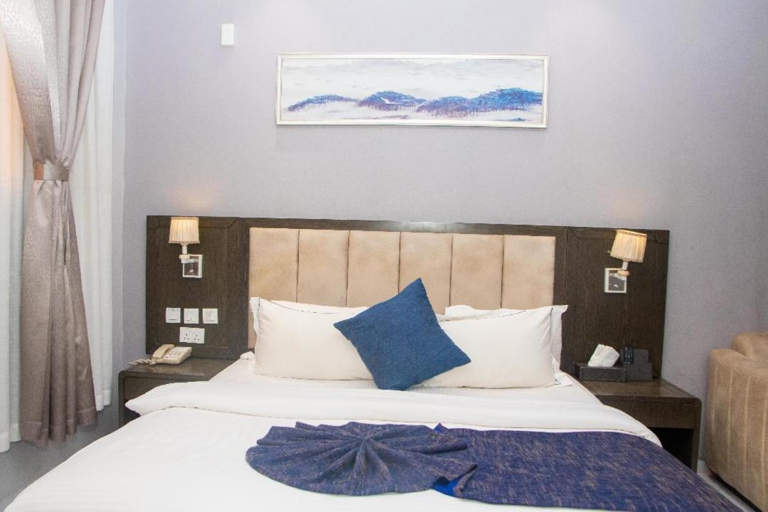 Perfecto La Villa Hotel And Suites Lagos Luaran gambar