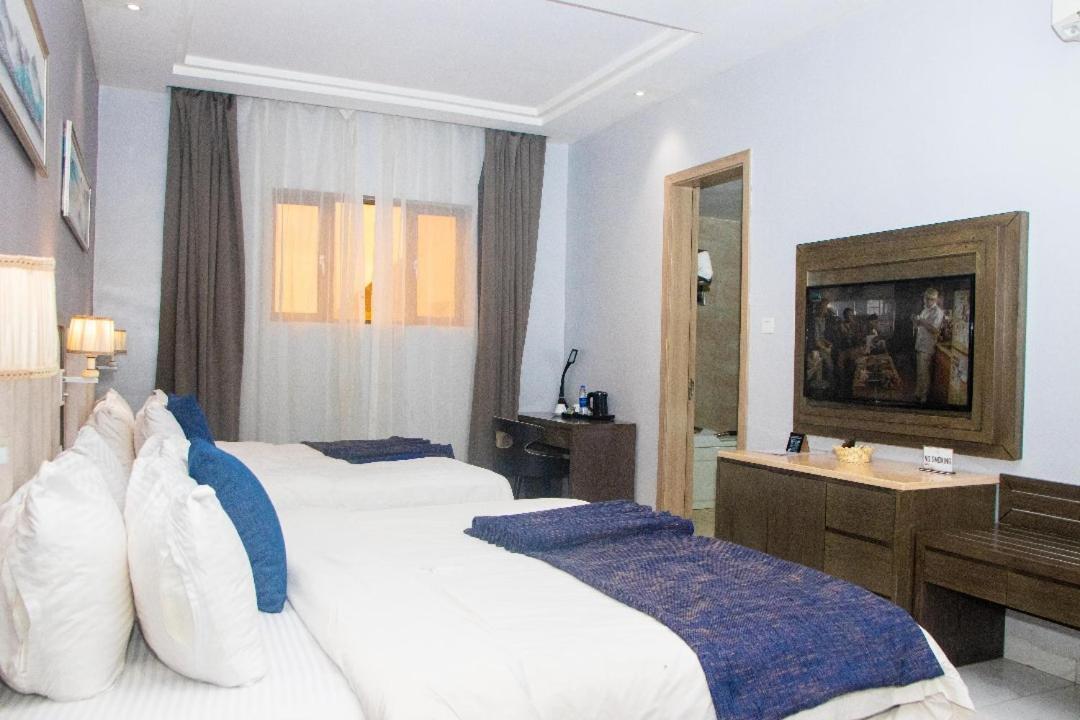 Perfecto La Villa Hotel And Suites Lagos Luaran gambar