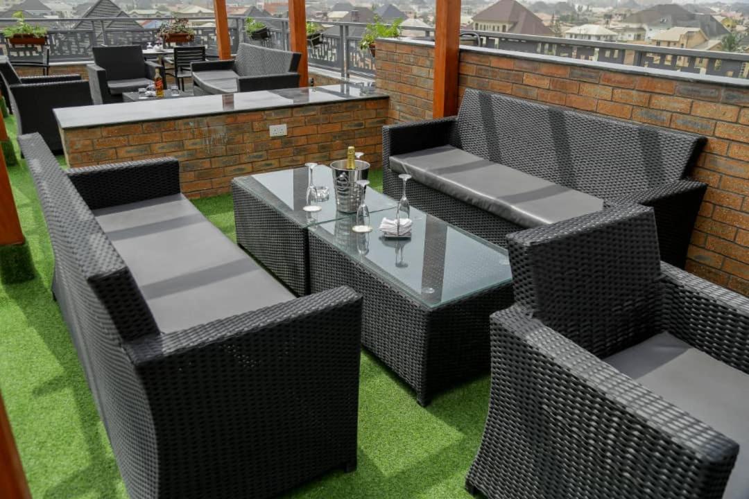 Perfecto La Villa Hotel And Suites Lagos Luaran gambar