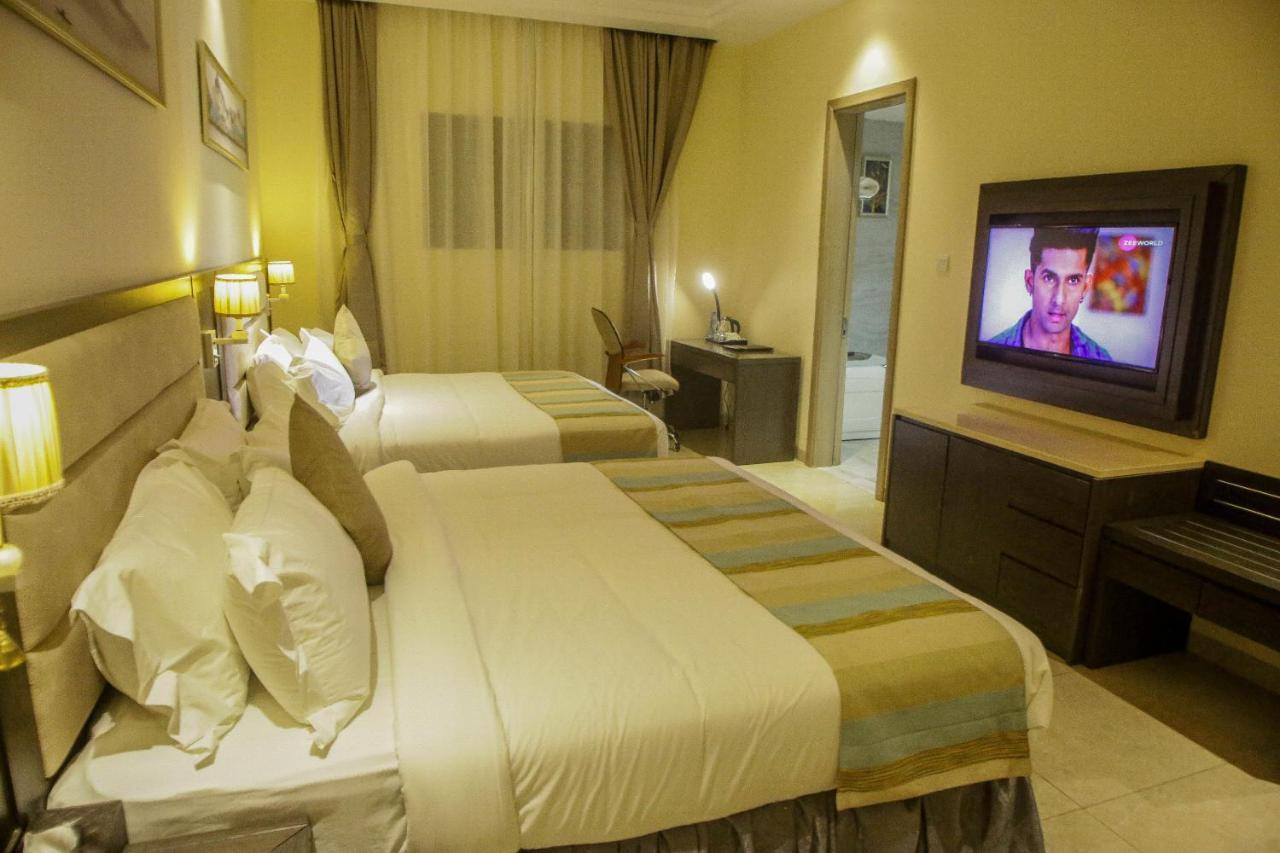Perfecto La Villa Hotel And Suites Lagos Luaran gambar