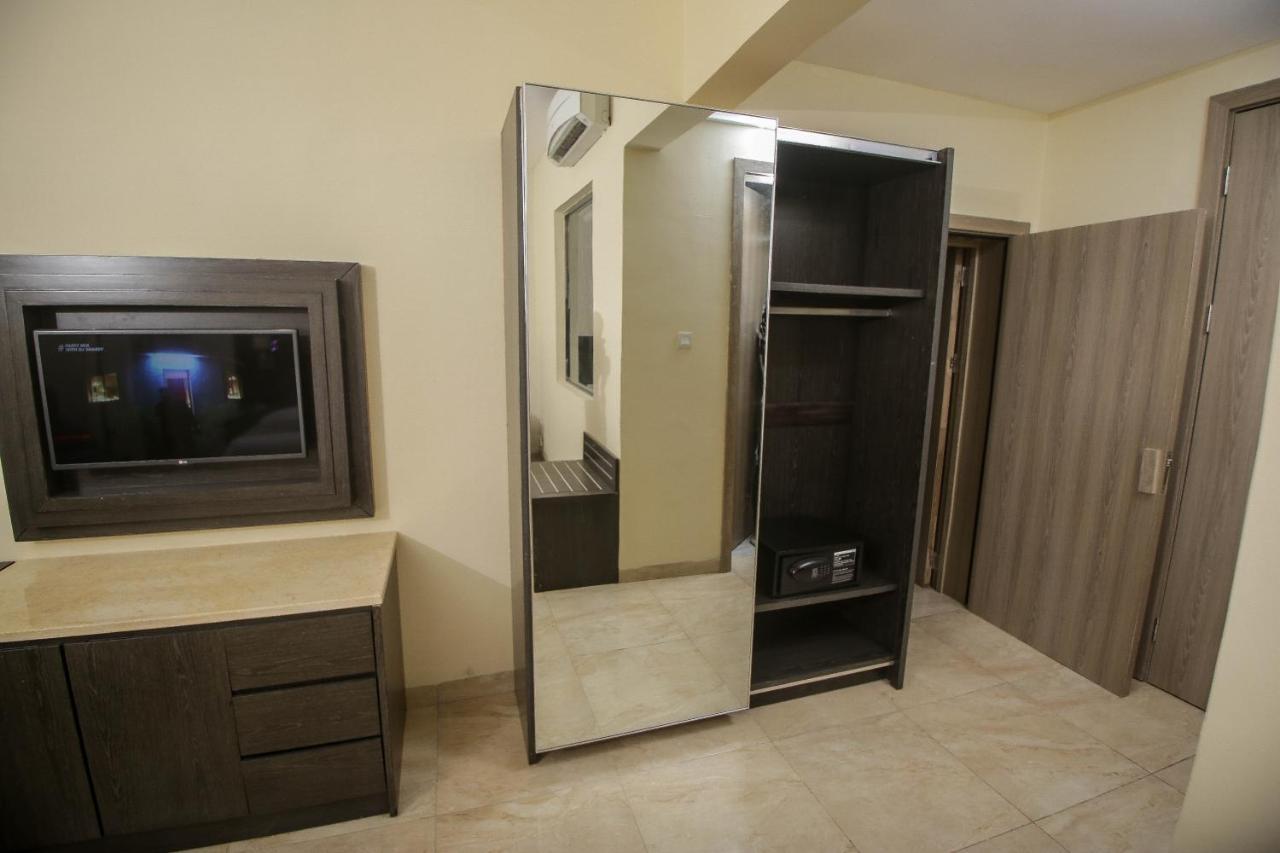 Perfecto La Villa Hotel And Suites Lagos Luaran gambar