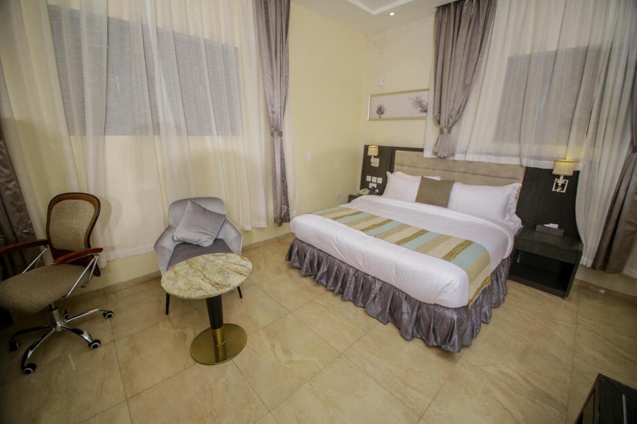 Perfecto La Villa Hotel And Suites Lagos Luaran gambar